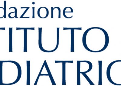 logo dell'Istituto di Ricerca pediatrica con un disegno di tre edifici e una persona