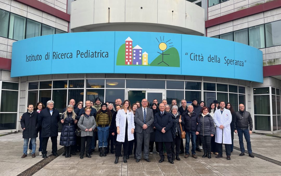 Banca Annia consegna altri 50 mila euro a Città della Speranza per sostenere la Ricerca